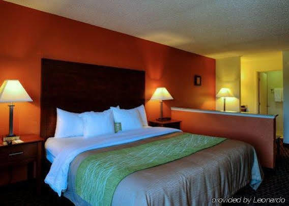 Comfort Inn Fayetteville I-95 المظهر الخارجي الصورة