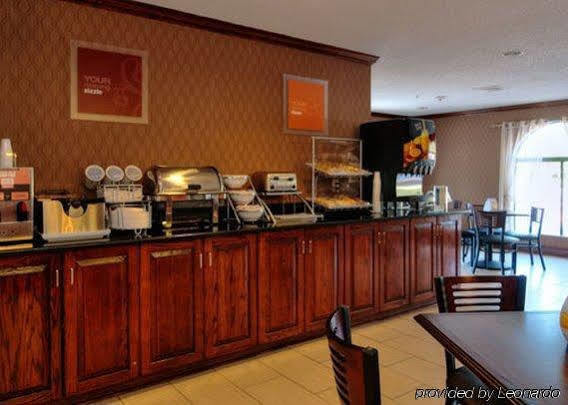 Comfort Inn Fayetteville I-95 المظهر الخارجي الصورة